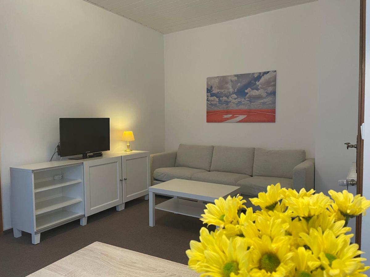 Ruhiges Zentral Gelegenes Apartment In Guetersloh Dış mekan fotoğraf